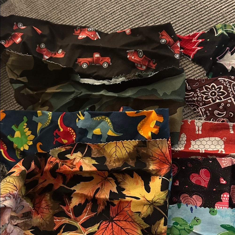 Every season, holiday DOG SCARVES - 12 lb dog - Picture 4 of 4